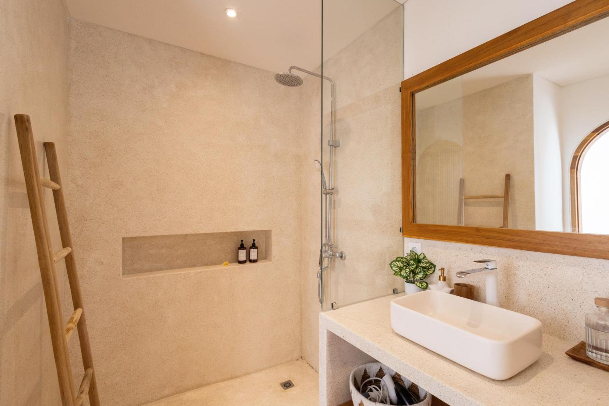 New Manis Proche Villa Seminyak (Bali)